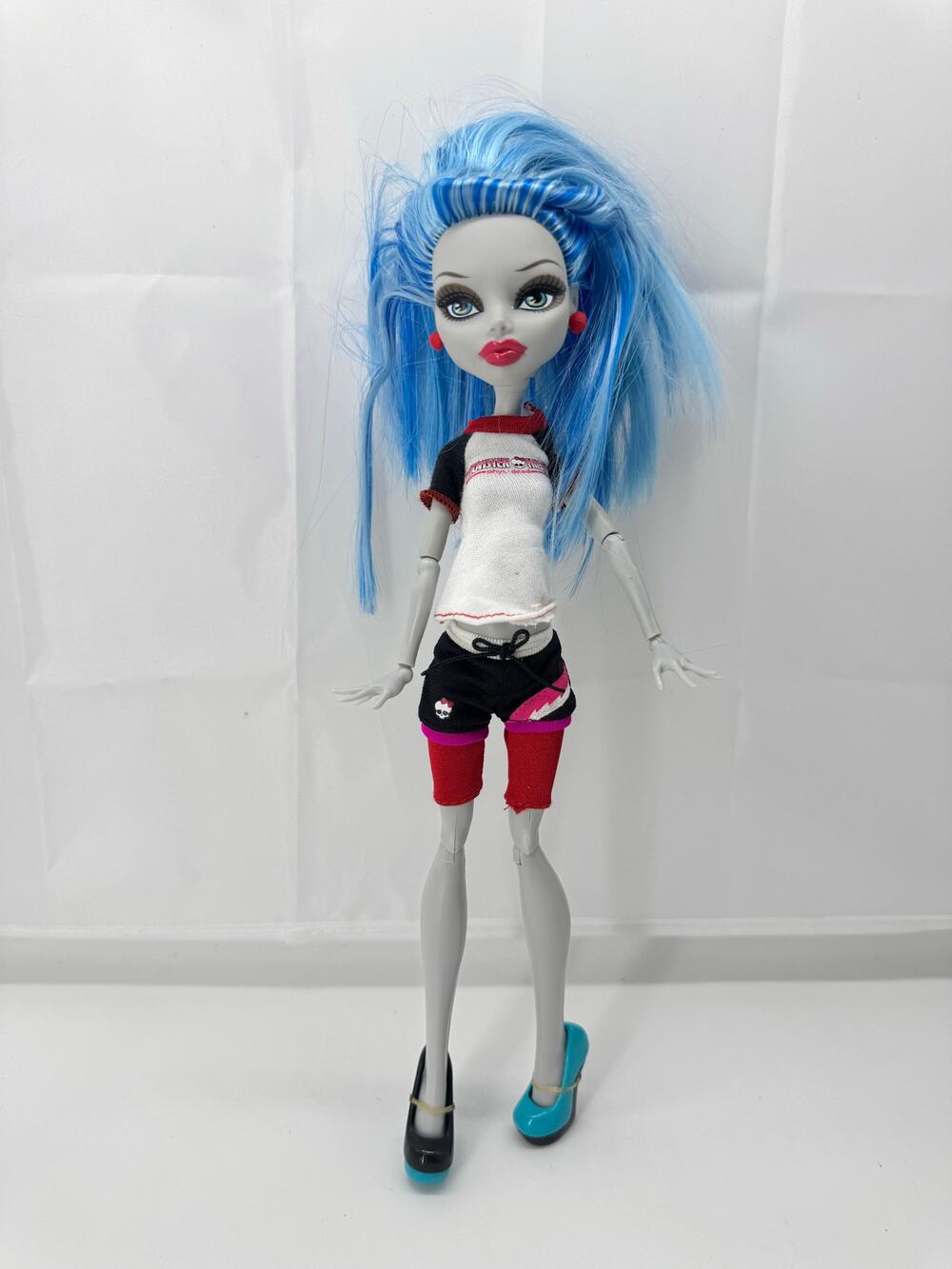 2008 Monster High Classroom Physical Deaducation Ghoulia Yelps READ